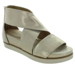 Pauline -Skechers Store 22395 SNDWSHDMET l