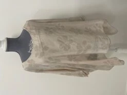 Flowy Floral Top -Skechers Store 28532 BEIGE l