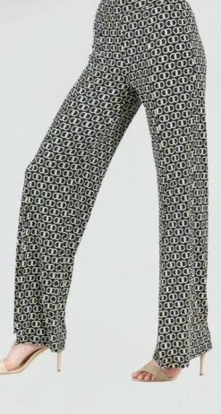 Kick Front Pull On Pant